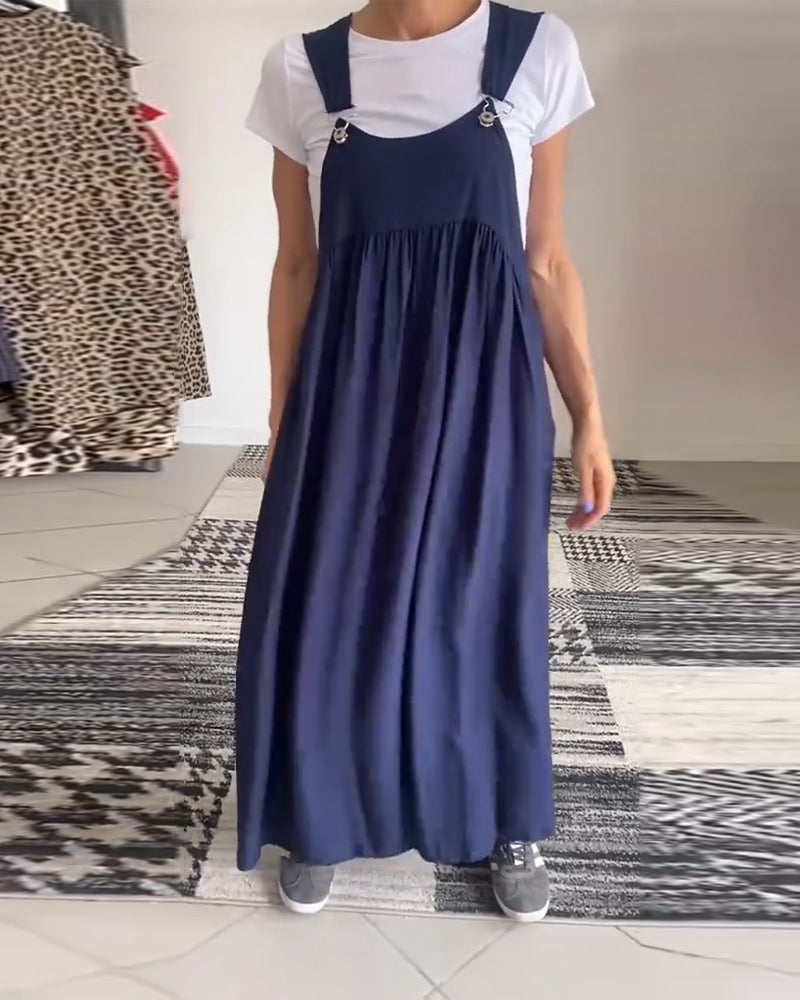 Urban Chic – Loose dungaree dress