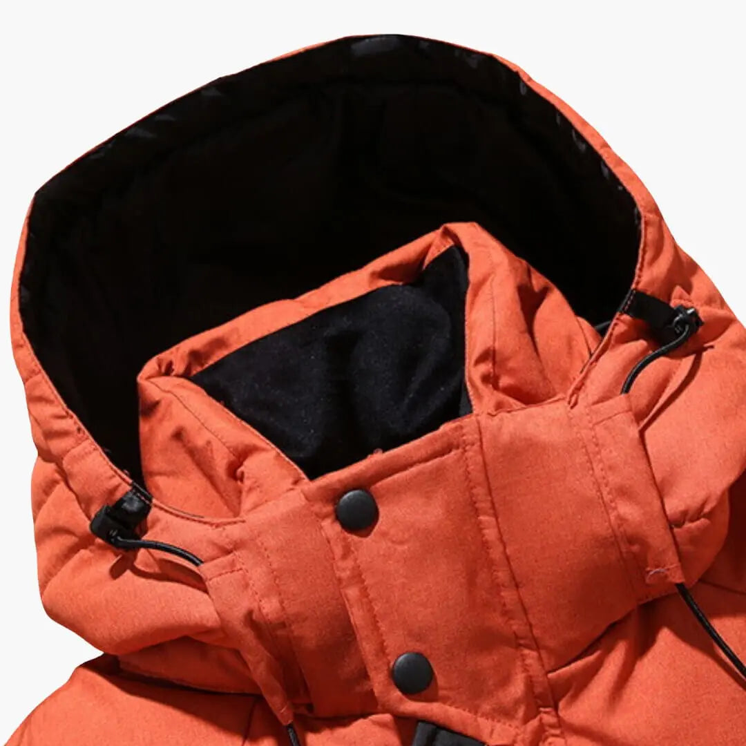 Discover the winter jacket "David" – your companion for the cold season!