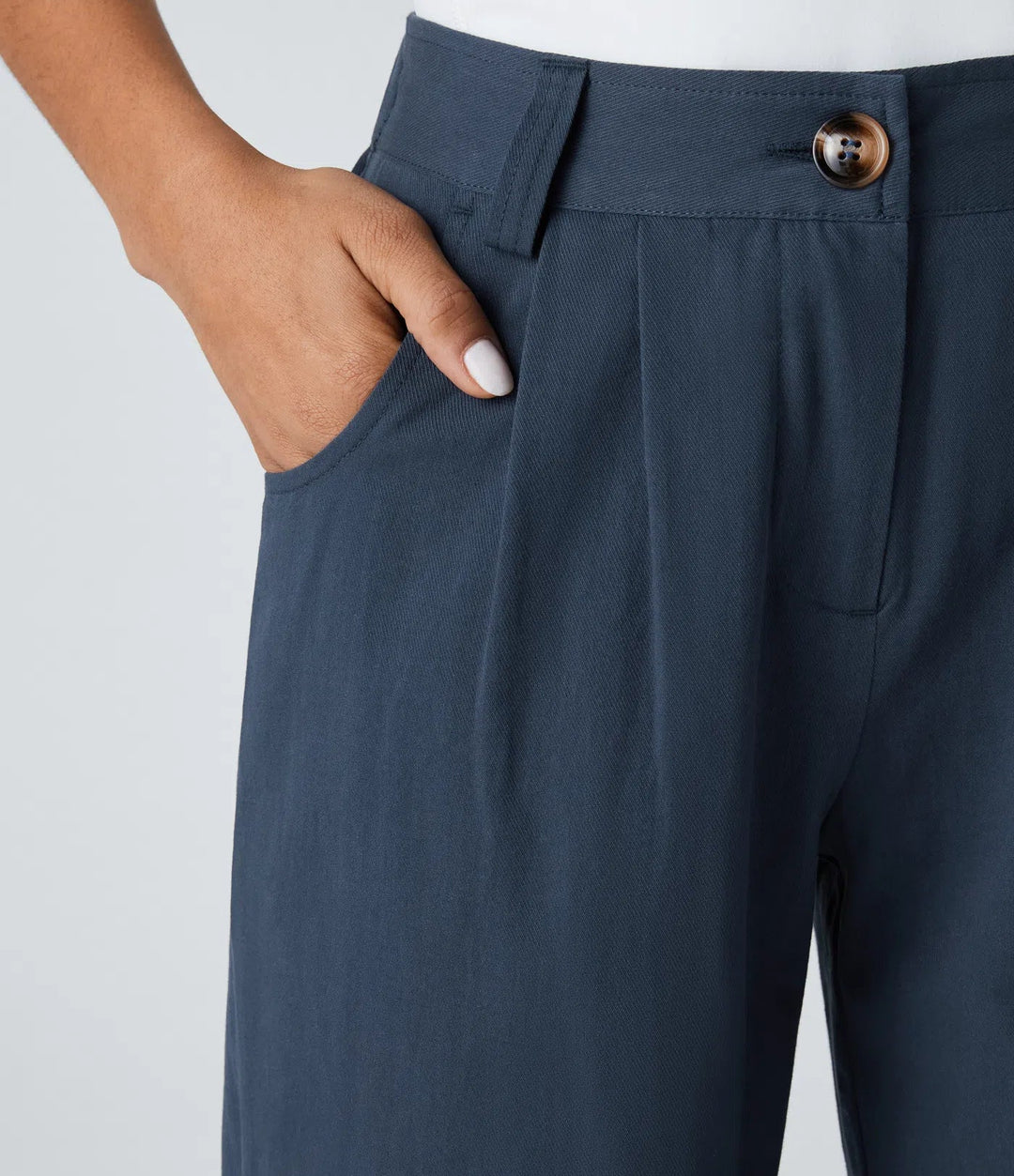 Elso - Casual cotton jogging pants with a mid-rise waist, button placket, zip fly and side pocket