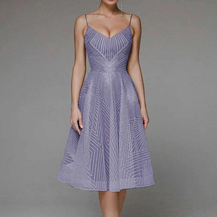 Larra | Elegant dress with open back