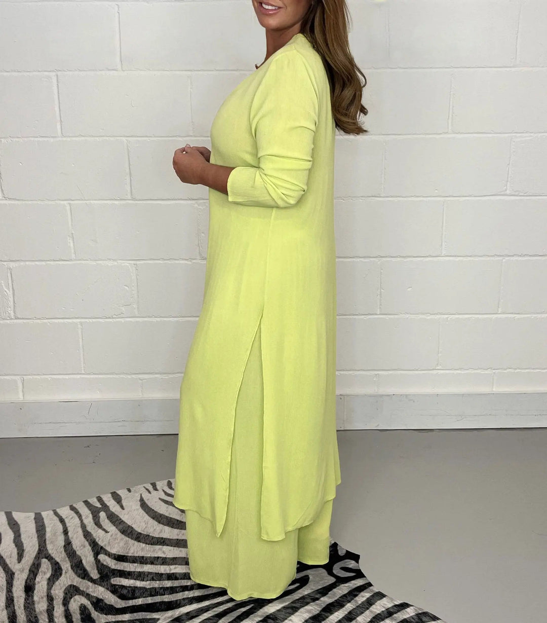 Carla | V-neck slit casual two-piece set