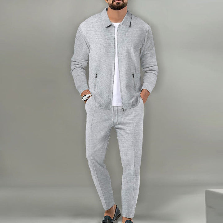 CityChill | Set with long trousers and zip-up jacket